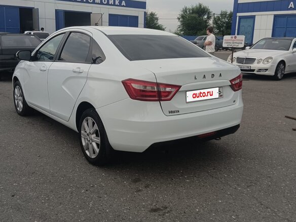 2018 Lada (ВАЗ) Vesta I, белый, 790000 рублей - вид 3