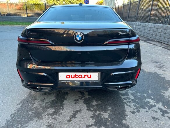 2023 BMW 7 серии 760i xDrive VII (G70), чёрный, 12500000 рублей - вид 4