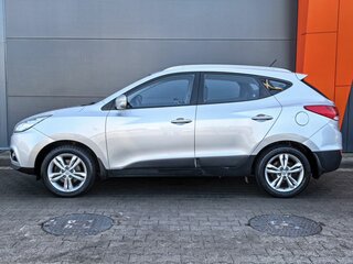 2011 Hyundai ix35 I, серебристый, 1199000 рублей, вид 2