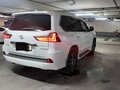 2017 Lexus LX 570 III Рестайлинг 2, белый, 9750000 рублей - вид 7