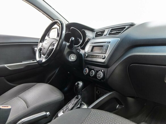 2015 Kia Rio 6-speed III, белый, 1268000 рублей - вид 33