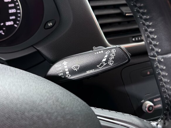 2012 Audi Q3 I (8U), оранжевый, 1657000 рублей - вид 7