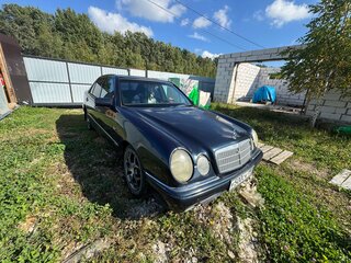 1997 Mercedes-Benz E-Класс 220 II (W210, S210), синий, 255000 рублей, вид 2