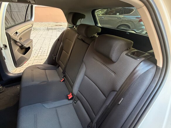 2013 Volkswagen Golf VII, белый, 960000 рублей - вид 10