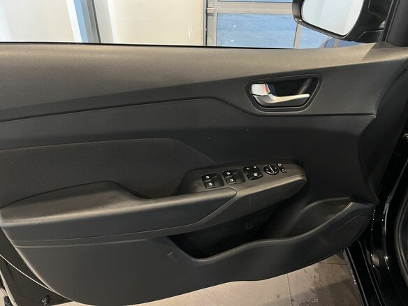 2021 Hyundai Solaris II Рестайлинг, чёрный - вид 21