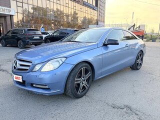 2010 Mercedes-Benz E-Класс 250 5G-Tronic IV (W212, S212, C207), голубой, 1090000 рублей, вид 1