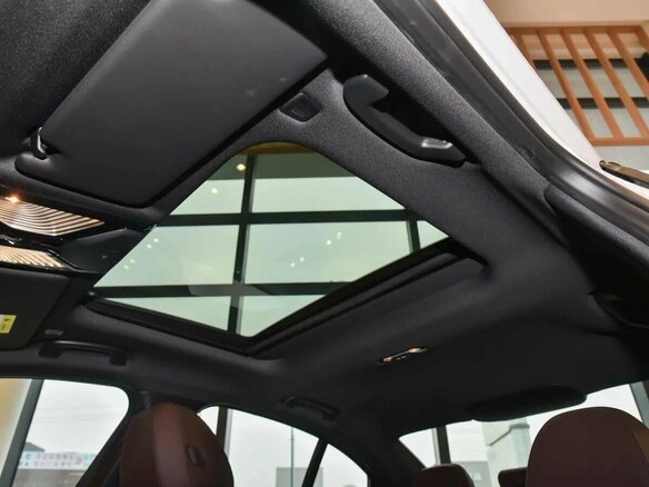2025 BMW 3 серии 330i VII (G2x) Рестайлинг 2, серебристый, 5668000 рублей - вид 24