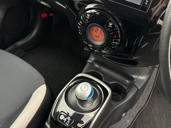 2019 Nissan Note e-Power II Рестайлинг, коричневый, 1537000 рублей - вид 24