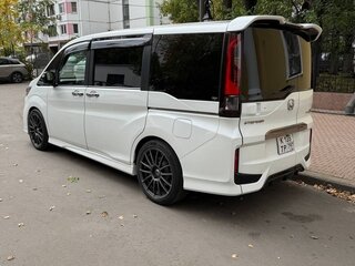 2018 Honda Stepwgn V Рестайлинг, белый, 2600000 рублей, вид 5