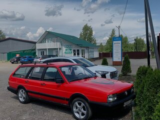 1987 Volkswagen Passat B2, красный, 230000 рублей, вид 1