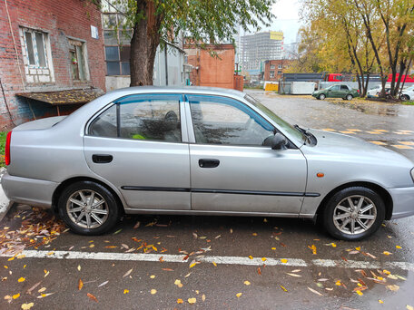2008 Hyundai Accent ТагАЗ II, серебристый, 300000 рублей, вид 3