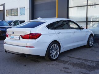 2014 BMW 5 серии Gran Turismo 535i xDrive VI (F10/F11/F07) Рестайлинг, белый, 2100000 рублей, вид 5