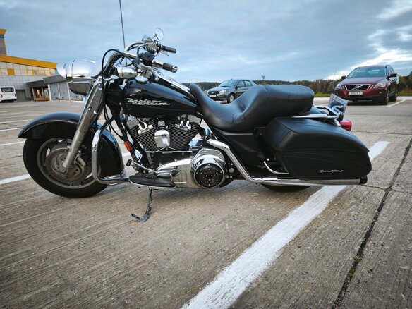 2007 Harley-Davidson Road King, чёрный, 640000 рублей - вид 9