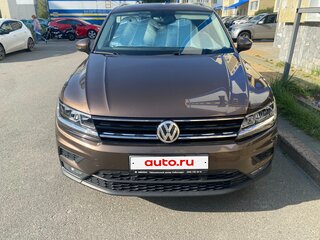 2018 Volkswagen Tiguan II, коричневый, 2500000 рублей, вид 2