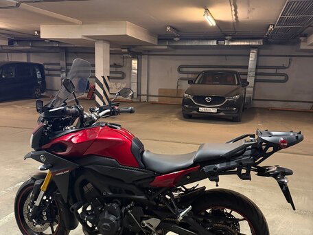 2016 Yamaha MT-09 Tracer (FJ-09), красный, 750000 рублей, вид 1