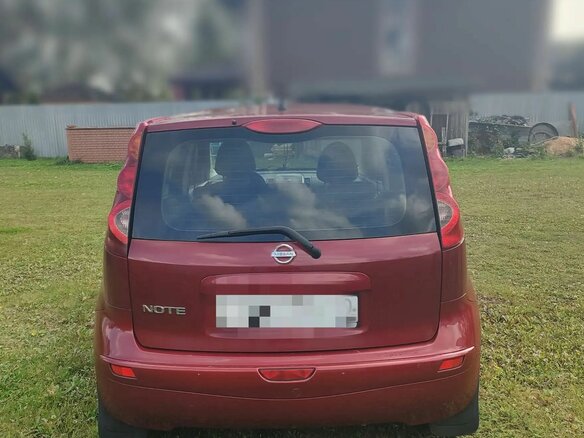2010 Nissan Note I Рестайлинг, красный, 690000 рублей - вид 3