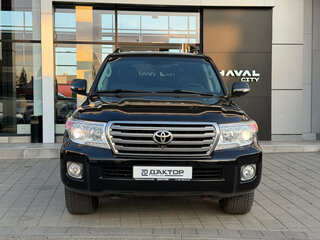 2015 Toyota Land Cruiser 200 Series Рестайлинг 1, чёрный, 3747000 рублей, вид 2