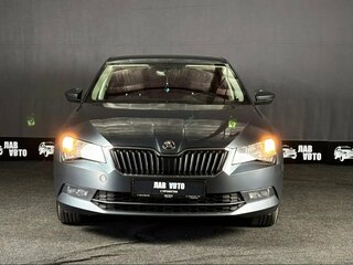 2019 Skoda Superb III, серый, 1730000 рублей, вид 2