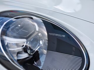 2020 Porsche 911 Carrera 4 VIII (992), белый, 12600000 рублей, вид 3