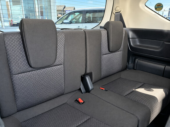 2021 Honda Freed+ II Рестайлинг, белый, 1020000 рублей - вид 10