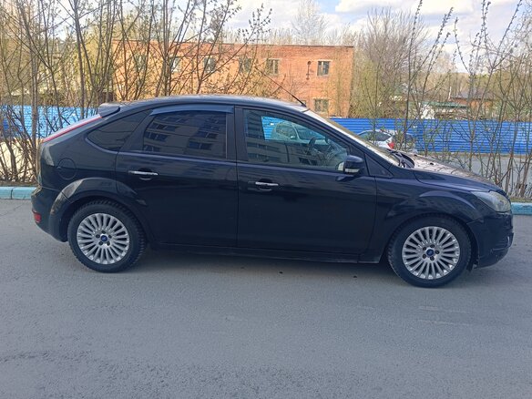 2011 Ford Focus II Рестайлинг, чёрный, 540000 рублей - вид 6