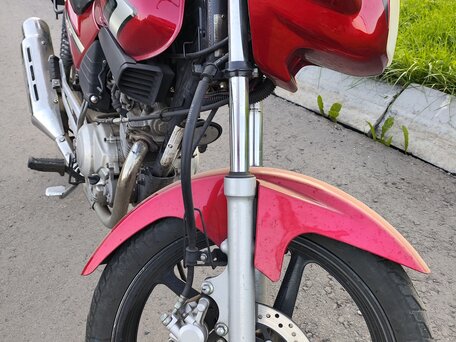 2011 Yamaha YBR125, красный, 170000 рублей, вид 3