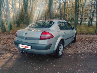 2006 Renault Megane II Рестайлинг, серебристый, 280000 рублей, вид 4