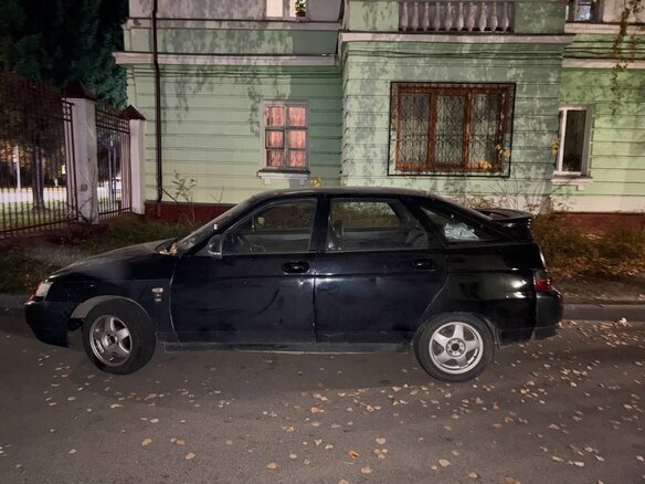 2008 Lada (ВАЗ) 2112, чёрный, 100000 рублей - вид 4
