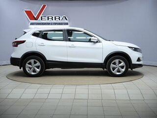 2020 Nissan Qashqai II Рестайлинг, белый, 1950000 рублей, вид 4