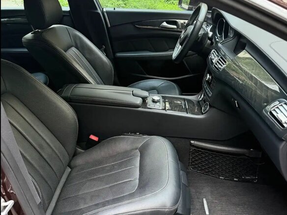 2012 Mercedes-Benz CLS 500 II (C218), коричневый, 3200000 рублей - вид 19