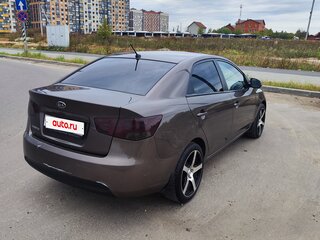 2013 Kia Cerato 6-speed II, коричневый, 695000 рублей, вид 5