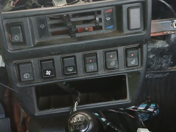 1983 Lada (ВАЗ) 2121 (4x4) I, красный, 200000 рублей - вид 5