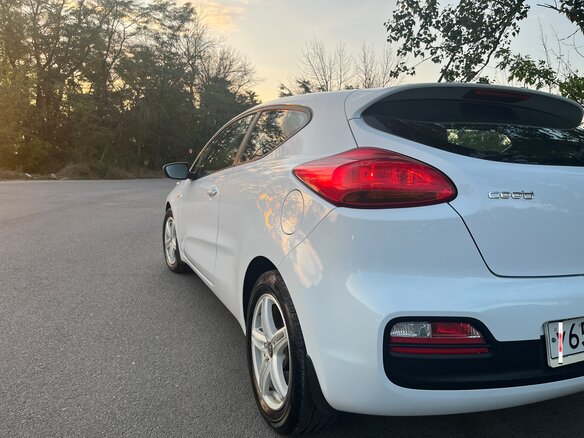 2013 Kia Ceed II, белый - вид 4