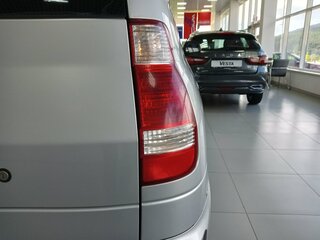 2006 Hyundai Matrix I Рестайлинг, серебристый, 240000 рублей, вид 5