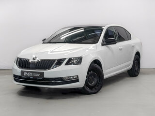 2017 Skoda Octavia III (A7) Рестайлинг, белый, 1515000 рублей, вид 1