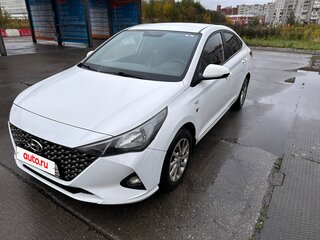 2021 Hyundai Solaris II Рестайлинг, белый, 720000 рублей, вид 3