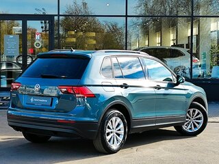 2020 Volkswagen Tiguan II, синий, 2489000 рублей, вид 2