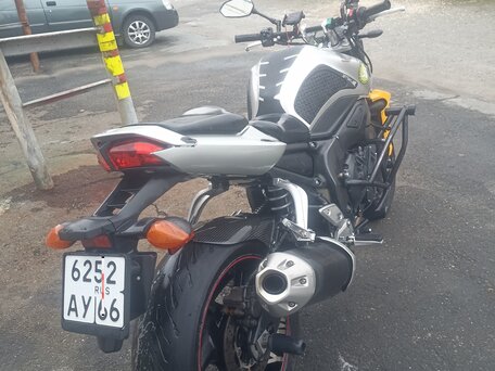 2006 Yamaha FZ1, серебристый, 350000 рублей, вид 3