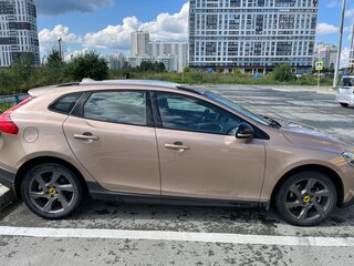 2014 Volvo V40 II, бежевый, 1300000 рублей, вид 2