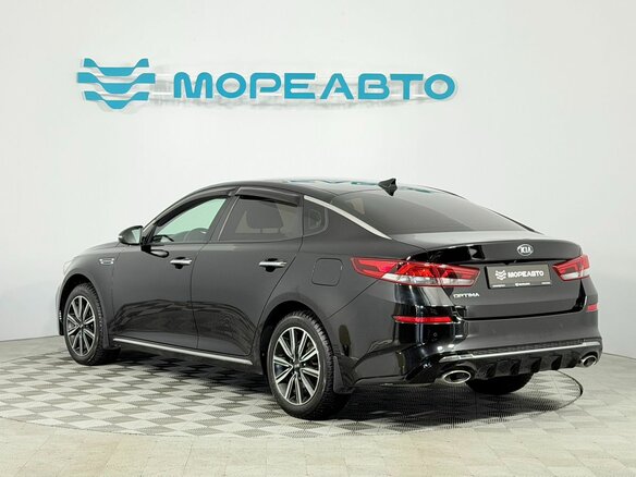 2018 Kia Optima IV Рестайлинг, чёрный, 2360000 рублей - вид 6
