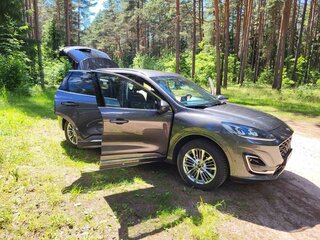 2021 Ford Kuga III, серый, 2550000 рублей, вид 3