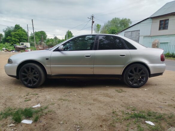 2000 Audi A4 I (B5) Рестайлинг, серебристый, 600000 рублей - вид 6