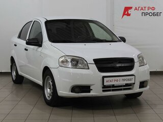 2011 Chevrolet Aveo I Рестайлинг, белый, 330000 рублей, вид 3