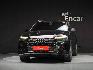 2025 Audi Q7 55 TFSI II (4M) Рестайлинг 2, чёрный, 10739069 рублей, вид 3