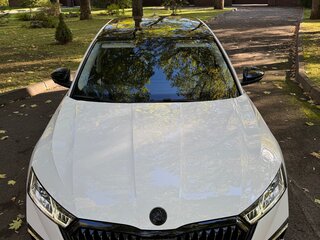 2021 Skoda Octavia IV (A8), белый, 2690000 рублей, вид 3