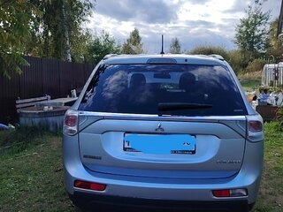 2012 Mitsubishi Outlander III, серебристый, 1300000 рублей, вид 4