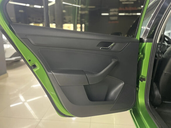 2017 Skoda Rapid I, зелёный, 1100000 рублей - вид 13