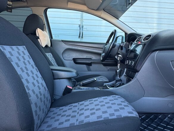 2008 Ford Focus II Рестайлинг, белый, 435000 рублей - вид 12