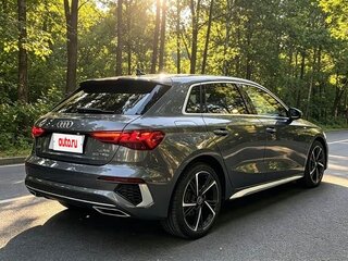 2023 Audi A3 Sportback 35 TFSI IV (8Y), серый, 2135005 рублей, вид 4