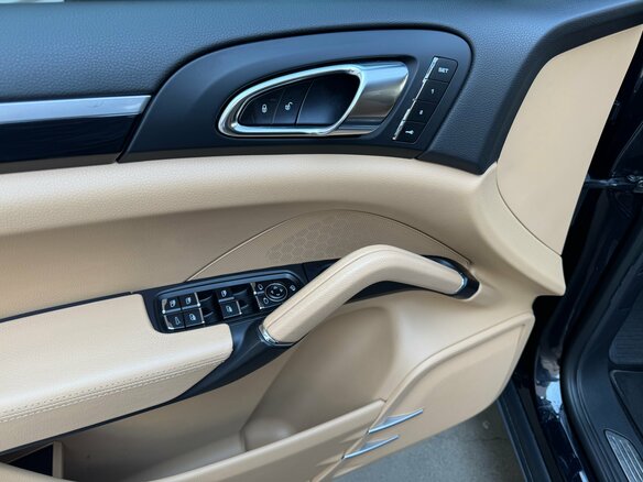 2015 Porsche Cayenne S II Рестайлинг (958), чёрный, 3790000 рублей - вид 21